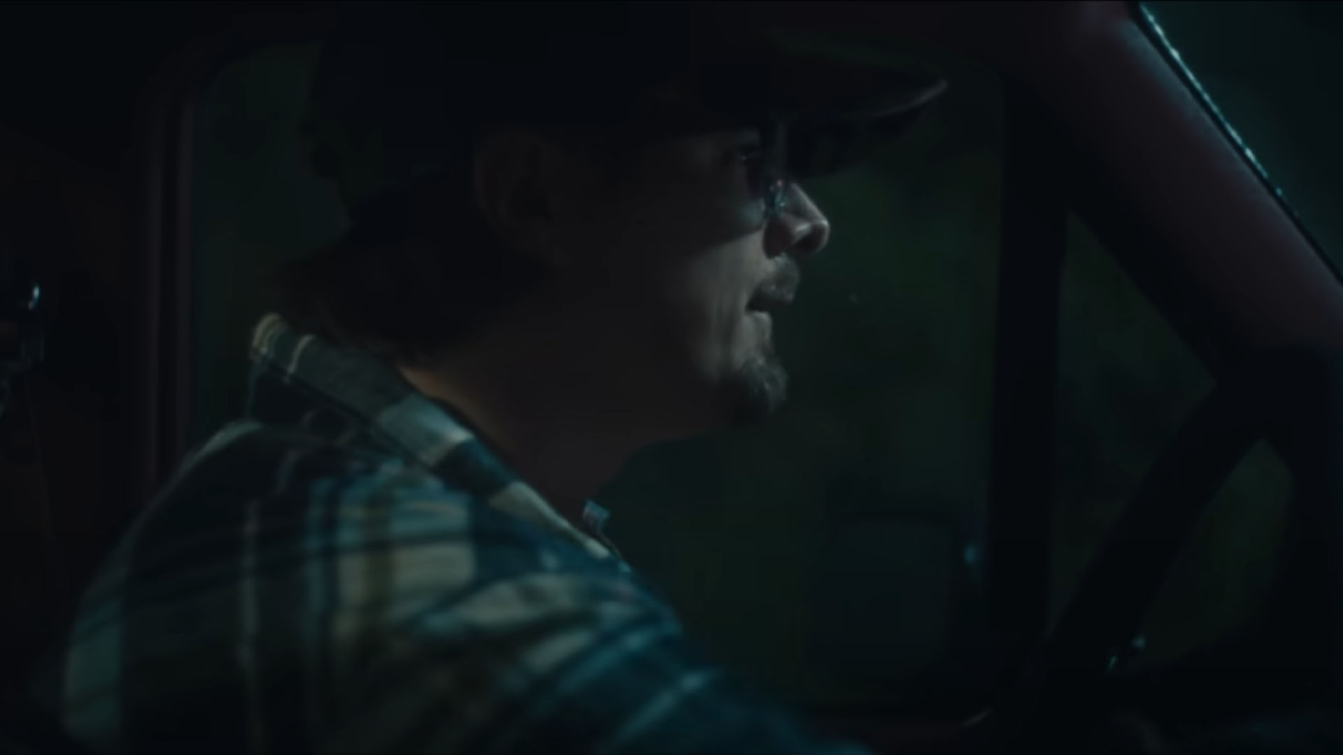 HARDY - wait in the truck (feat. Lainey Wilson)